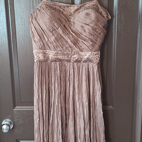 Beautiful Dress size M - Picture 4 of 5